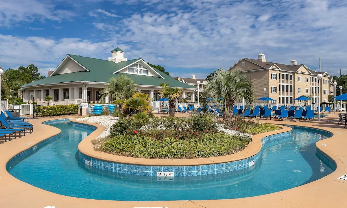 Harbour-Lights-Exterior-pool