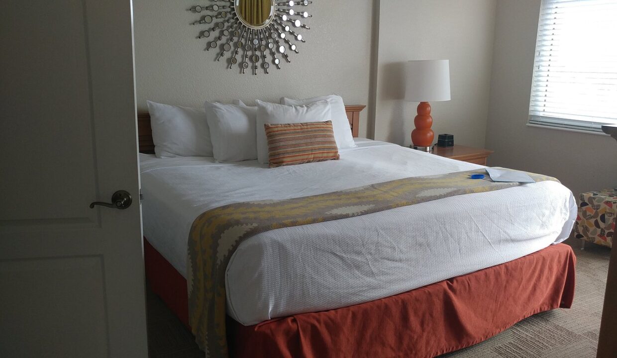 shore crest bedrom